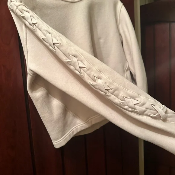 Lululemon sweater - Picture 3 of 4